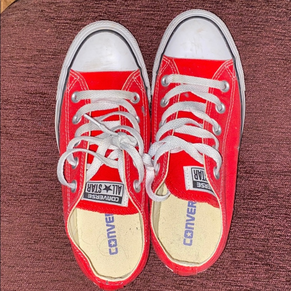 Red women’s converse